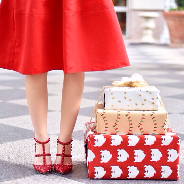 Holiday Outfit, Valentino Rockstuds, Red Valentino Rockstuds, Holiday Gifts, Wrapped Presents, Gift Ideas, Gifts under $50, red skirt, midi skirt