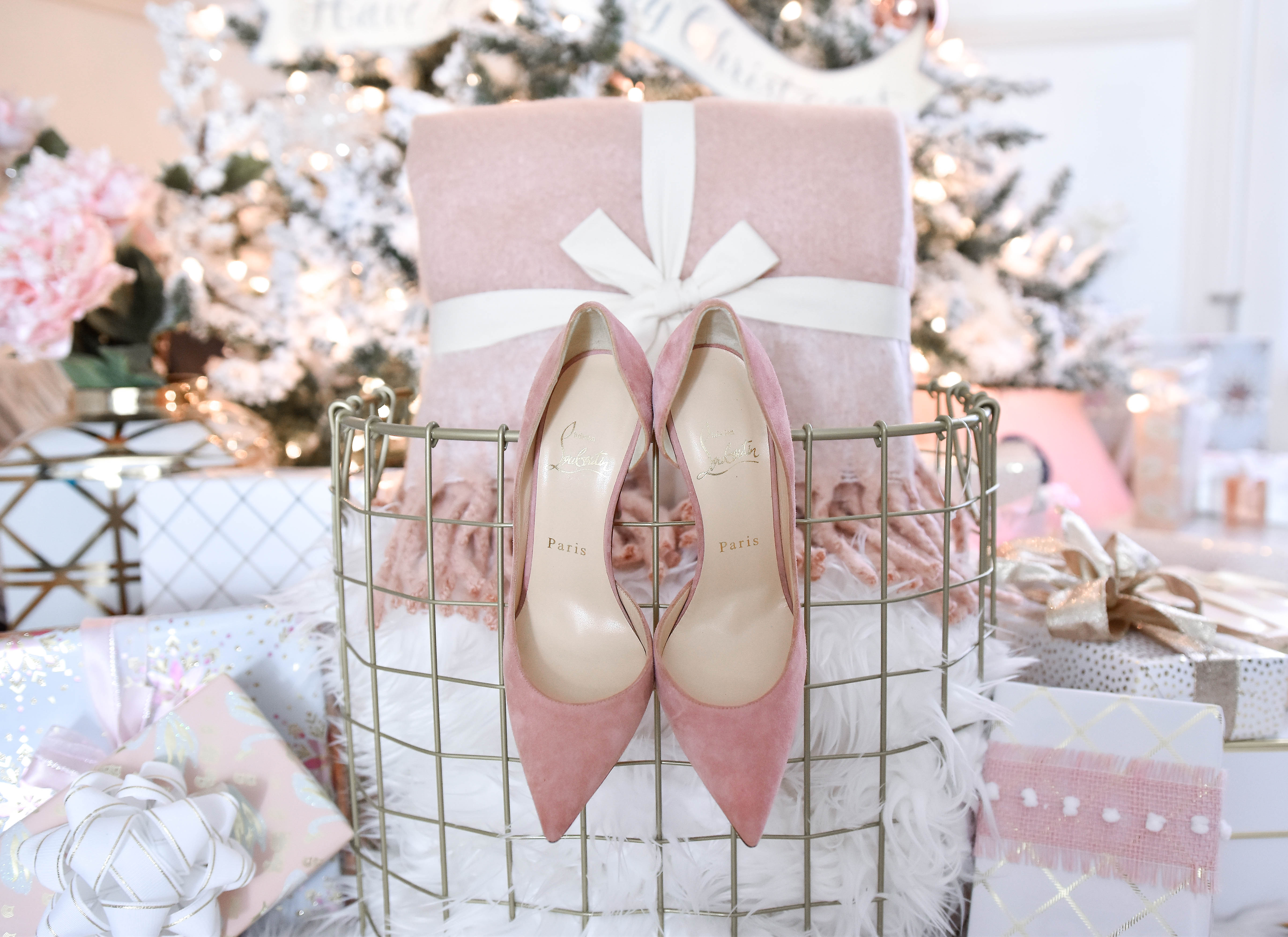 Christmas-decor, pink-christmas, christmas-decorating-ideas, gift-wrap, Pink-christmas, Pink-Christmas-decor, Flocked-Christmas-tree, Pink-Ornaments, How to wrap gifts, gift-wrap-ideas, Pink-heels, Christian-Louboutins, Pink-designer-heels, Neiman-Marcus-Heels