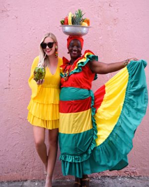 Lo-Murphy-Colombia-Yellow-Dress-Travel-Blogger